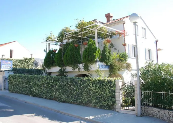 Apartament Mediterranea *