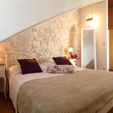 Mediterranea 믈리니